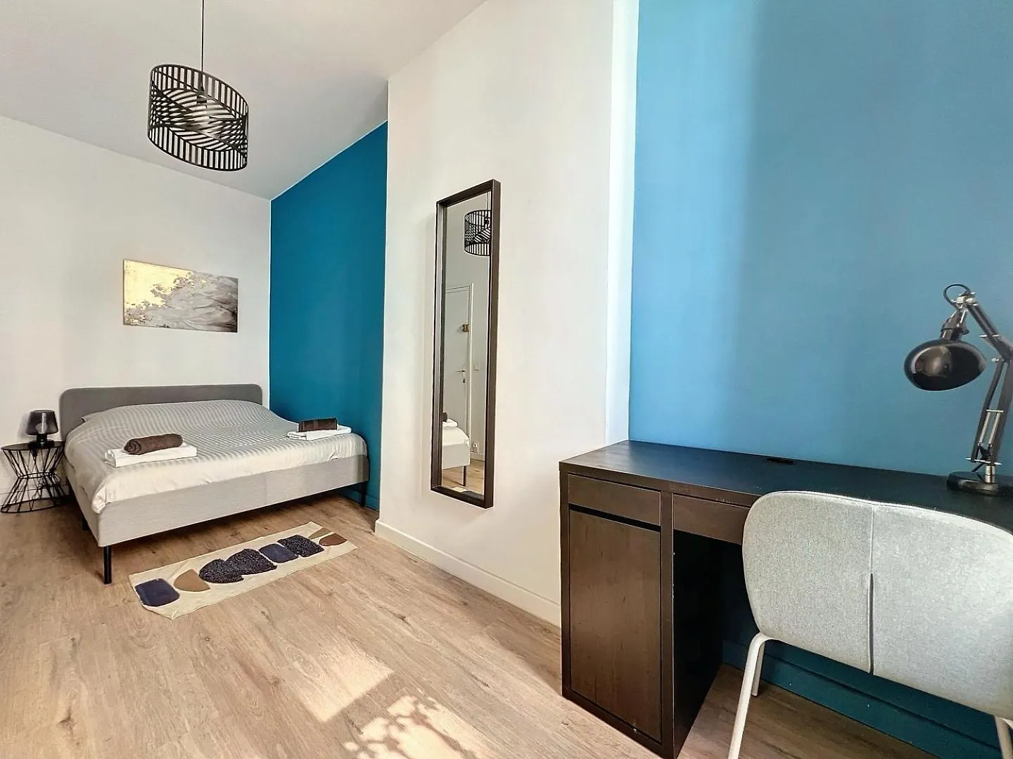 Grand Appartement Central - Trois Chambres - Les Freres De La Loc' Marsilya Daire