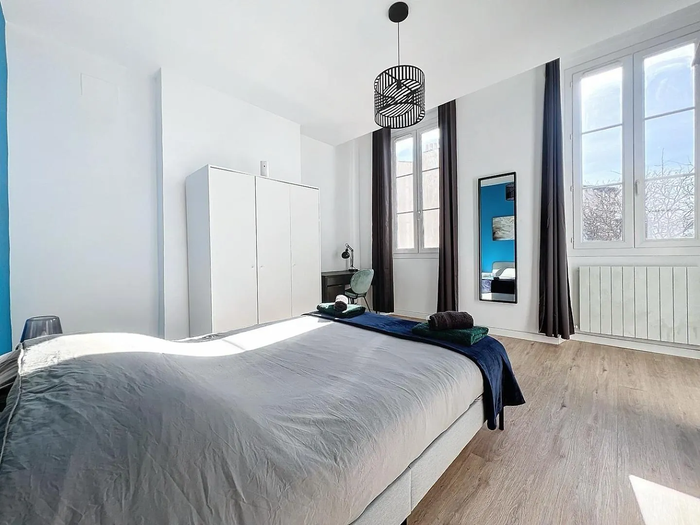 Grand Appartement Central - Trois Chambres - Les Freres De La Loc' Marsilya