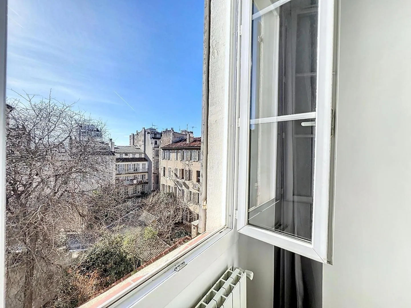 Grand Appartement Central - Trois Chambres - Les Freres De La Loc' Марсель 0*,  Франция
