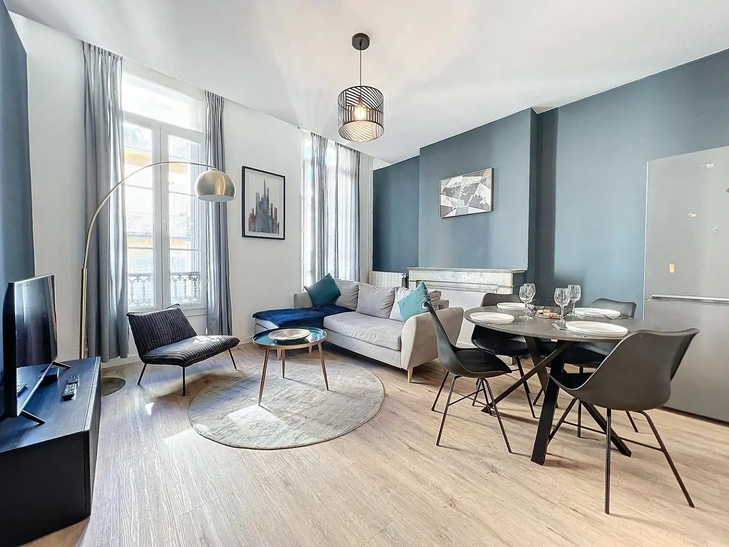 Grand Appartement Central - Trois Chambres - Les Freres De La Loc' Марсель